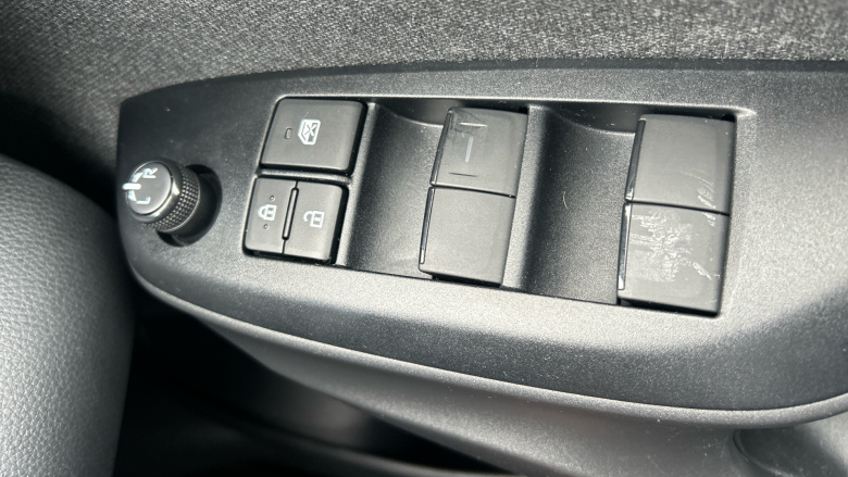 Toyota Yaris 1.5 Hybrid Design 5dr CVT Hybrid Hatchback